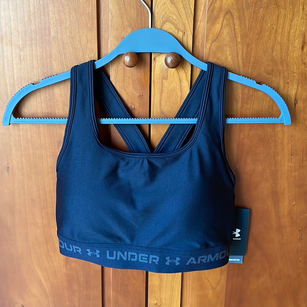 Under Armour- Crossback Mid Bra. Medium. Black